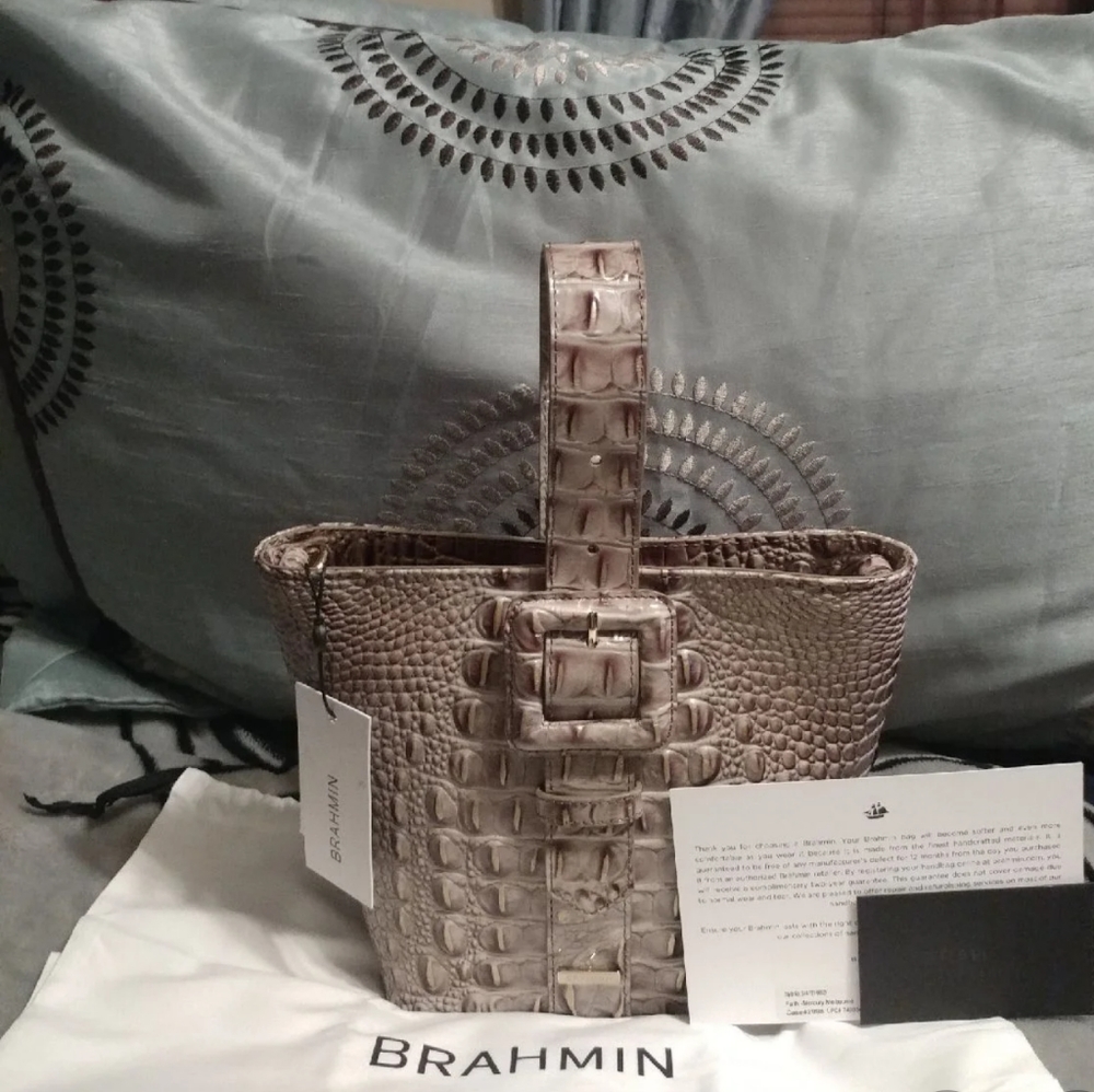 (NWT) FAITH-MERCY MELBOURNE CROSSBODY